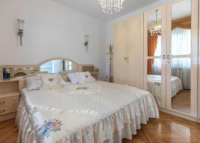 Marinko, No 2 Apartment